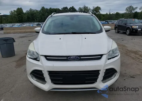 2014 Ford Escape Titanium z USA, uszkodzony, nr VIN 1FMCU0JX3EUC56951